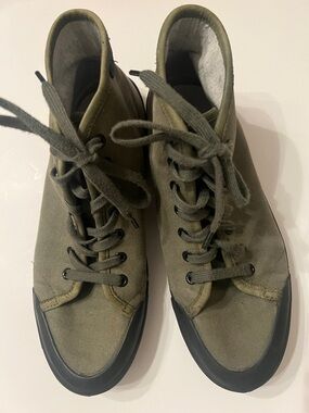 Rag & Bone Standard issue Canvas High-Top Sneakers in Olive Green size 42.5